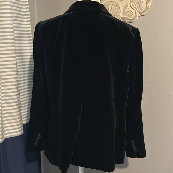 Calvin Klein Women's Black Velvet Blazer - Picture 7 of 13